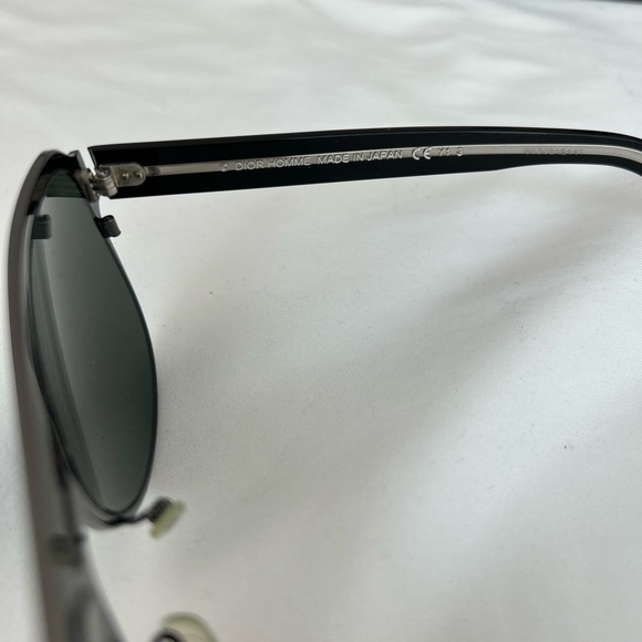 DIOR sunglasses and DIOR soft case - Picture 8 of 12